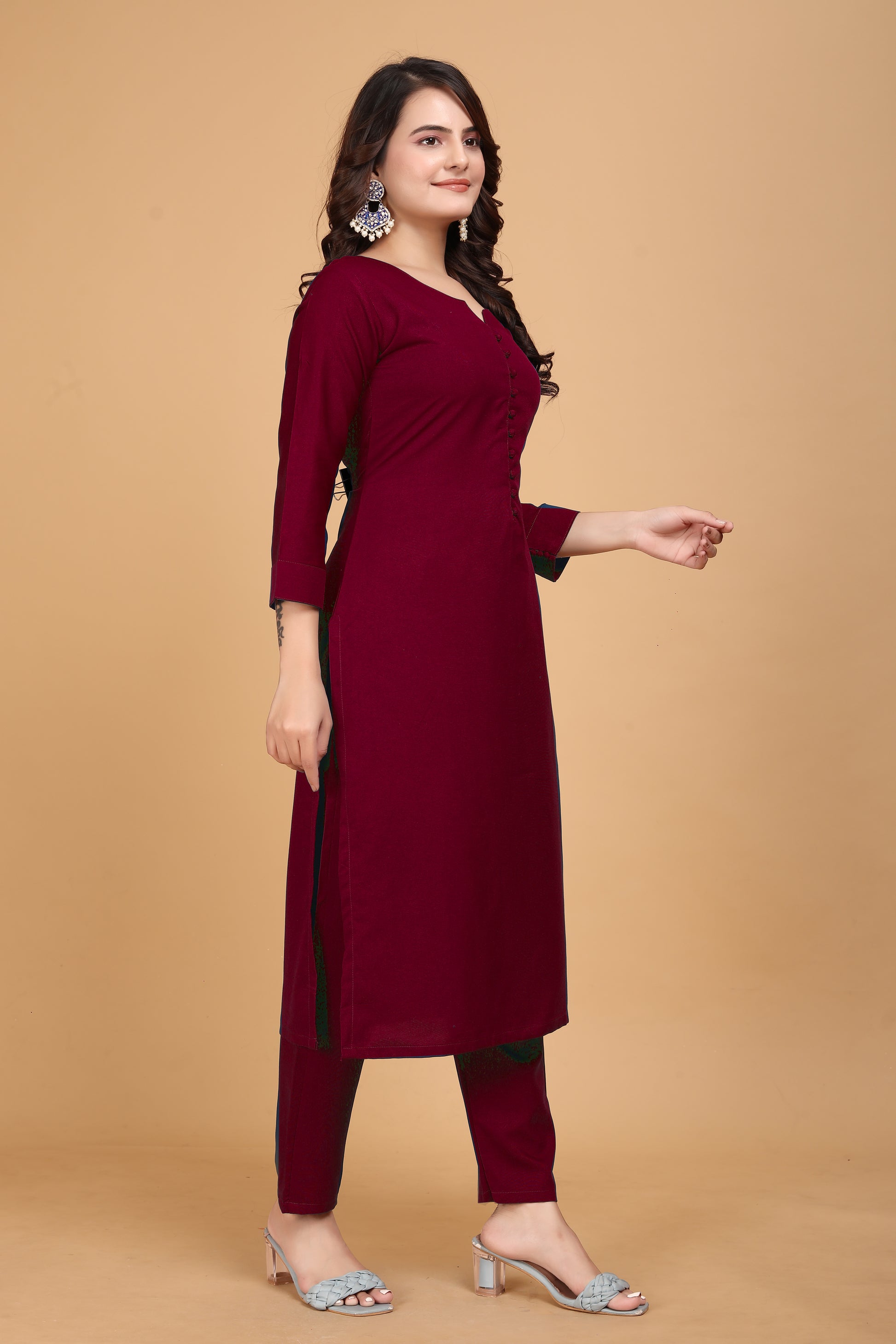 ROSHNI RAYON KURTI AND PANT SET MAROON