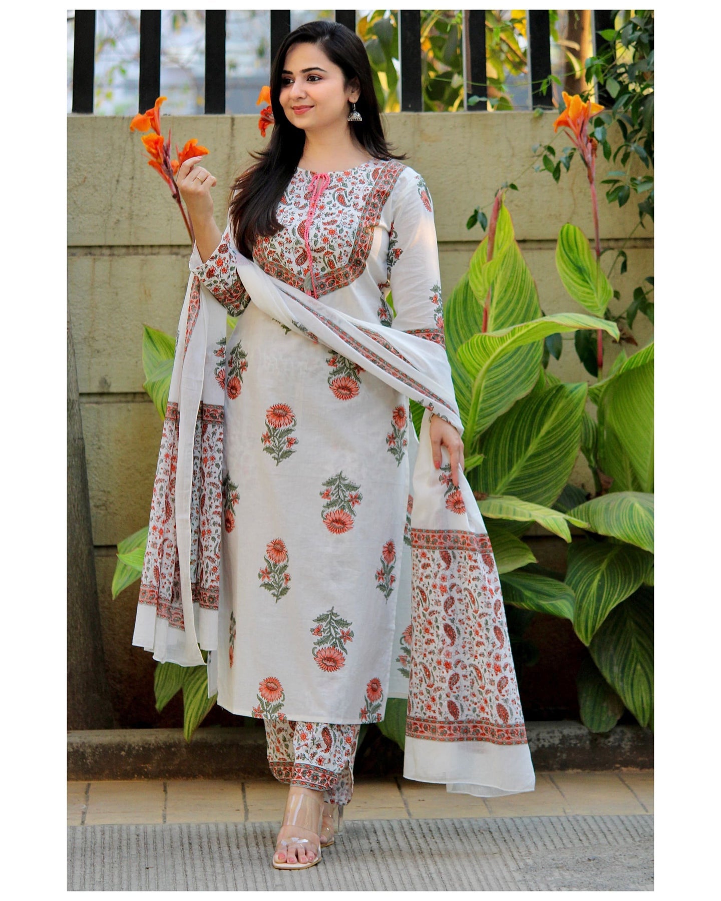 Women's Cotton Rayon Printed Krti Whit Pant And Dupatta Set Hirva White