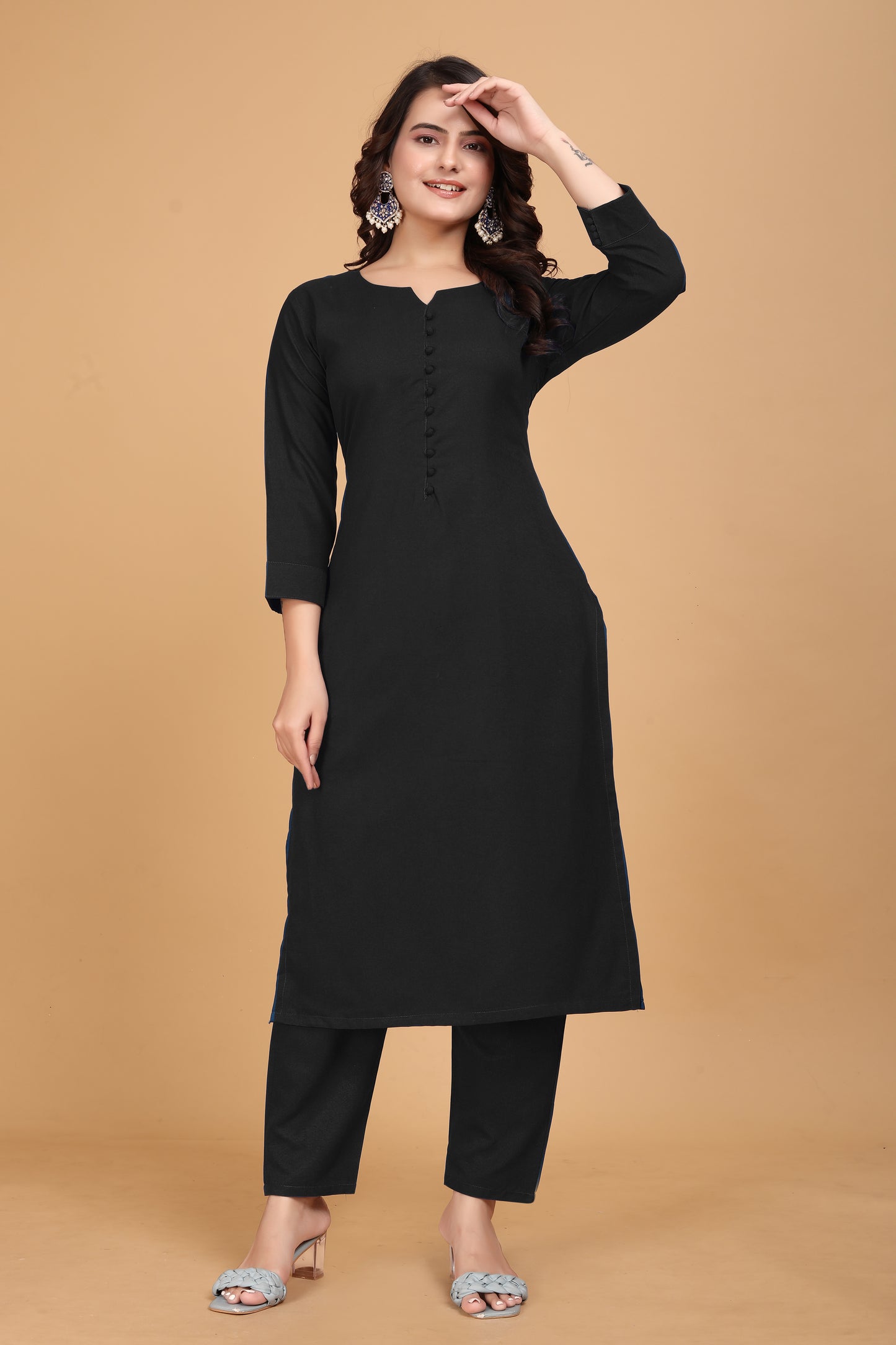 ROSHNI RAYON KURTI AND PANT SET BLACK